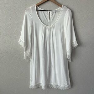 Socialite White Flowy Wide Sleeve Lace Crochet Trim Dress- Size S